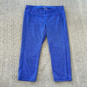 Gently used blue capri Old Navy leggings size L